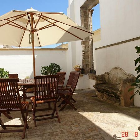 B&B Insula Gallipoli Bagian luar foto