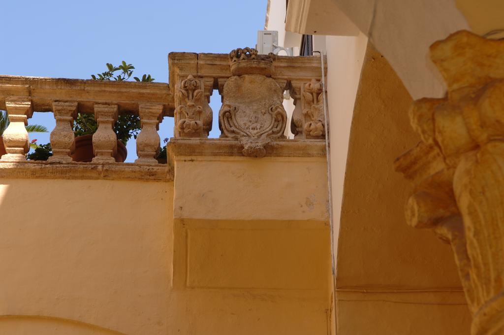 B&B Insula Gallipoli Bagian luar foto