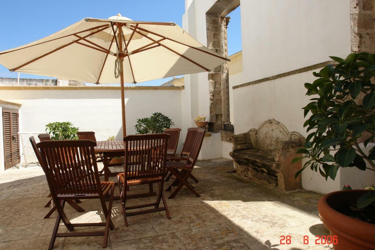 B&B Insula Gallipoli Bagian luar foto
